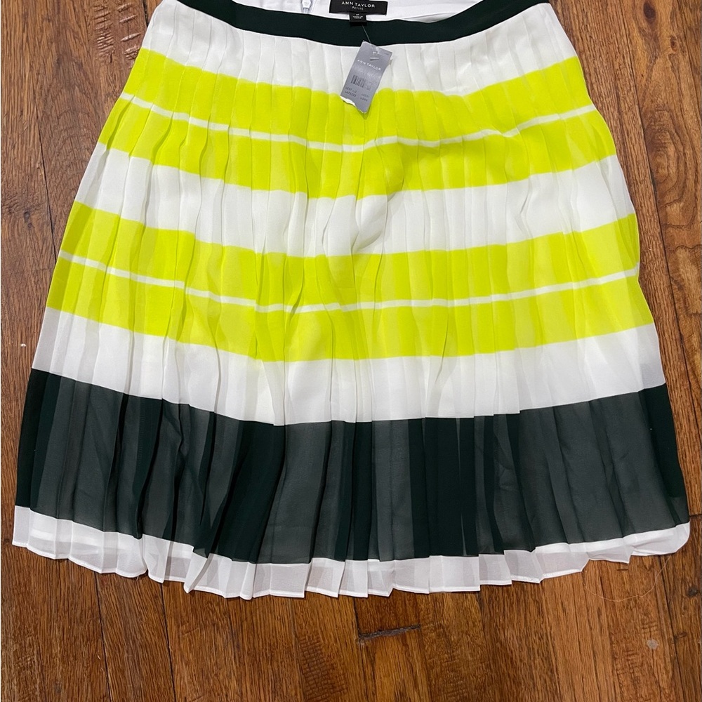 Ann Taylor Pleated Striped Skater Skirt in Neon Yellow, White & Black